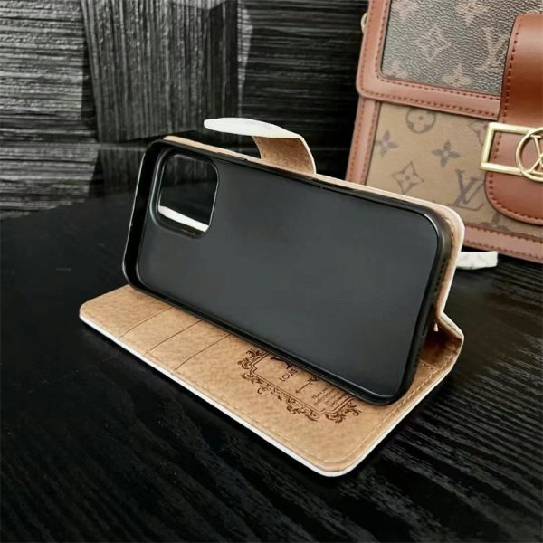 vuitton iphone17pro ケース 手帳 型 ハイ ブランド レディース スマホケース 手帳 型 ルイ ヴィトン iphone16 プロ メンズ ブランド 財布 一 体型 iphone15/14pro/13 ケース アイフォンケース 手帳型 可愛い gucci 風 /15promax ケース - 画像 (11)