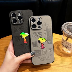 スヌーピー iPhone ケース ブランド iPhone17/16pro ケース SNOOPY ピーナッツ キャラクター かわいい アイフォン 15pro/14 ケース レザー スマホ ケース 韓国 バンド付き 高校生