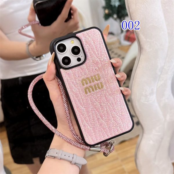 MIUMIU iPhone17/17pro ケース キラキラ ハイ ブランド ストラップ付き iphone 16/16pro max ケース 人気 ブランド 女子 iPhone15/14/13pro ケース 海外 おしゃれ スマホ カバー かわいい - 画像 (4)