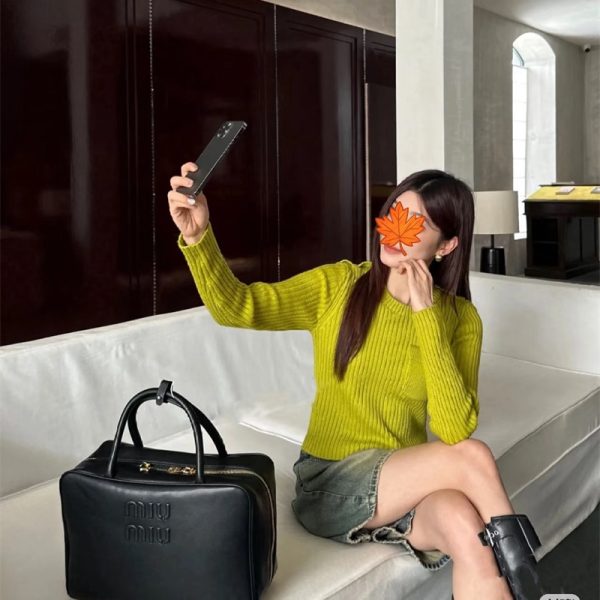 miumiuトート バッグ ハイ ブランド トート バッグ かわいい a4 サイズ おしゃれ マザーズ バッグ 大きい 斜め掛け ショルダー マチ あり トート バッグレザー トート バッグ メンズ - 画像 (5)