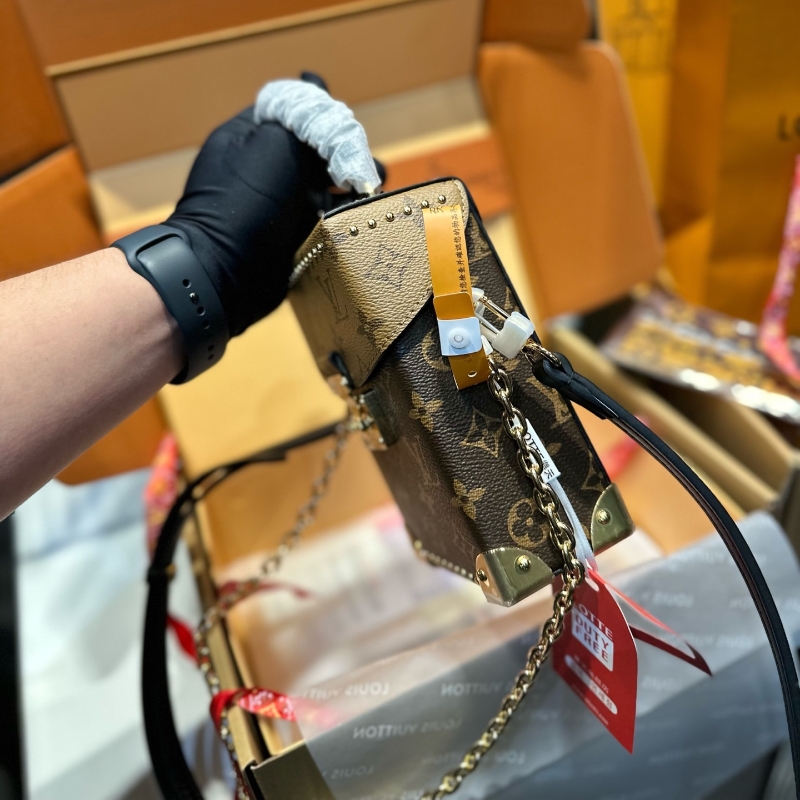 ルイ ヴィトン ミニ バッグ vuttion スマホ ポシェット ミニ ショルダー バッグ レディース 人気 ブランド 希少 LOUIS VUITTON カメラボックス ショルダーバッグ - 画像 (5)