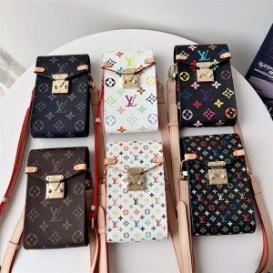 スマホ ポーチ ブランド ルイ ヴィトン スマホ ショルダー おしゃれ ポシェット ブランド ミニ 財布 スマホ ストラップ ハイ ブランド ヴィトン 携帯 ストラップ ハイ ブランド メンズ 人気