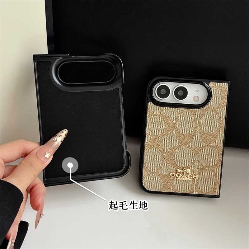 スマホ ケース iphone fold ケース ハイ ブランド コーチ COACH iPhone 18 ULTRA ケース 韓国 おしゃれ アイフォン ウルトラ カバー 芸能 人 iPhone 折り畳み ケース 人気 女子 - 画像 (6)